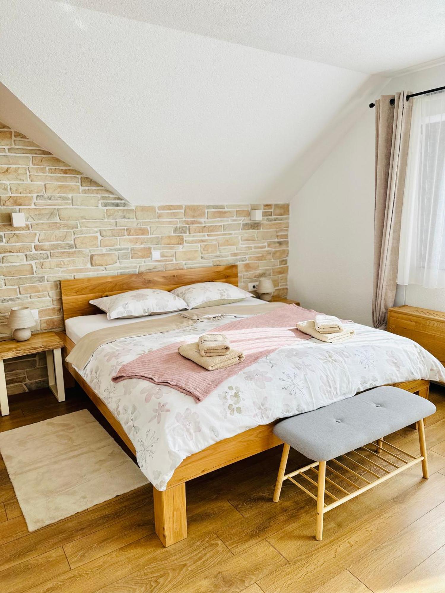 B&B Villa Plitvica 플리트비카 셀로 외부 사진