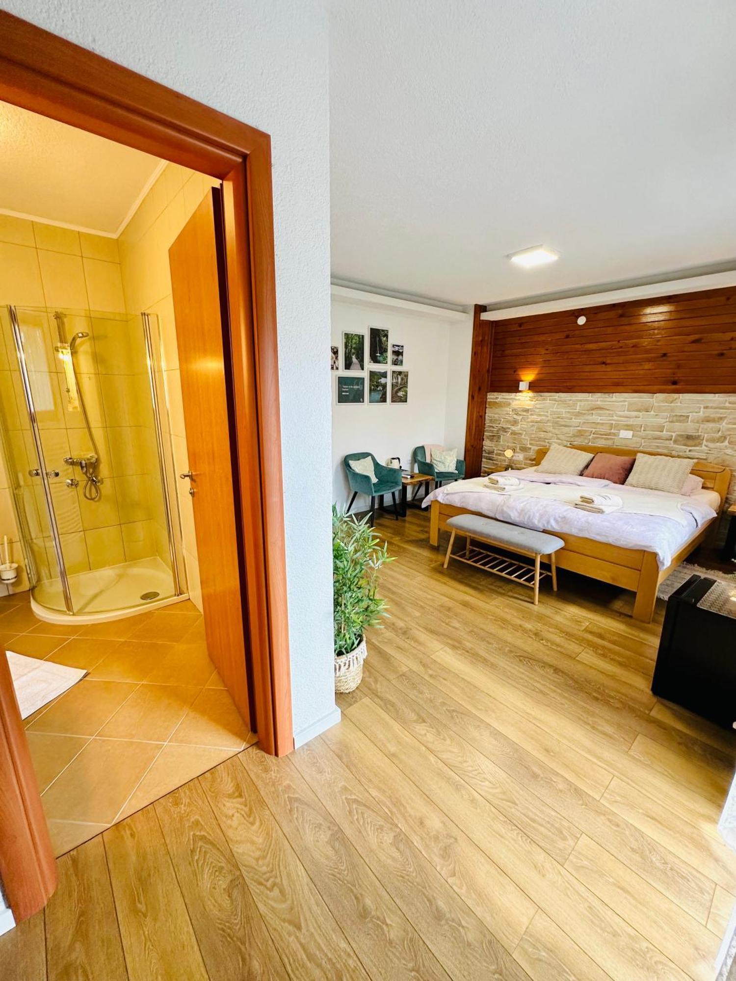 B&B Villa Plitvica 플리트비카 셀로 외부 사진